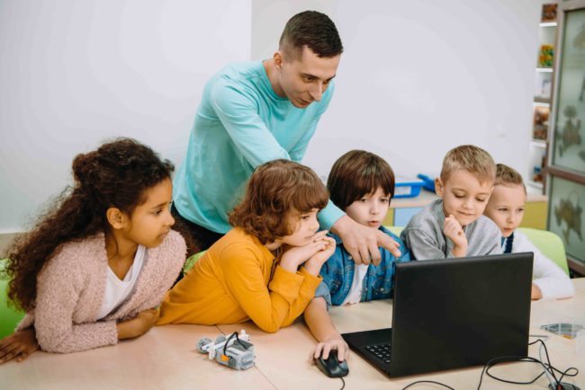 8-reason-why-kids-and-teens-should-learn-coding