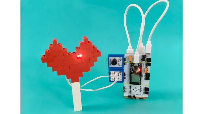 heartbeat simulator using 依依视频ntroller